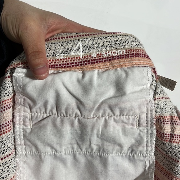LOFT Pink Purple Grey Black 4' Mid Rise Striped Embroidered Shorts Size 4 - Picture 6 of 7